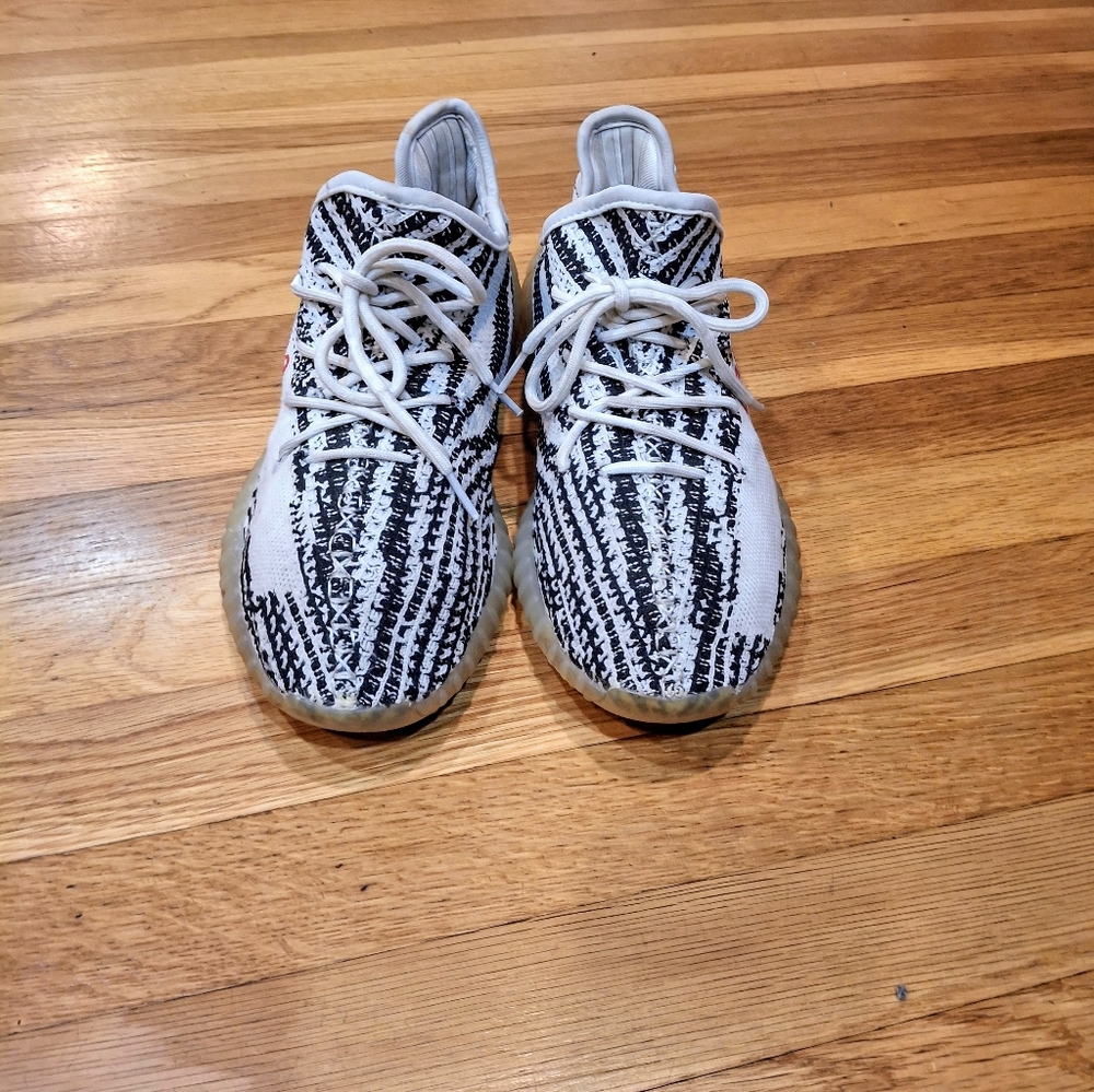 Adidas Yeezy 350 V2 Zebra Sneakers SZ 10 Black & White Adidas Yeezy